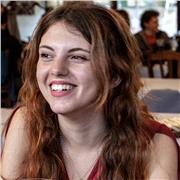 Diplomata al liceo offre ripetizioni di lingue e materie umanistiche